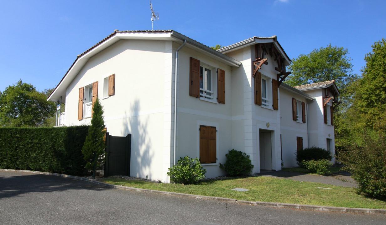 Jardin Du Bourg Apartment Lanton Exterior foto